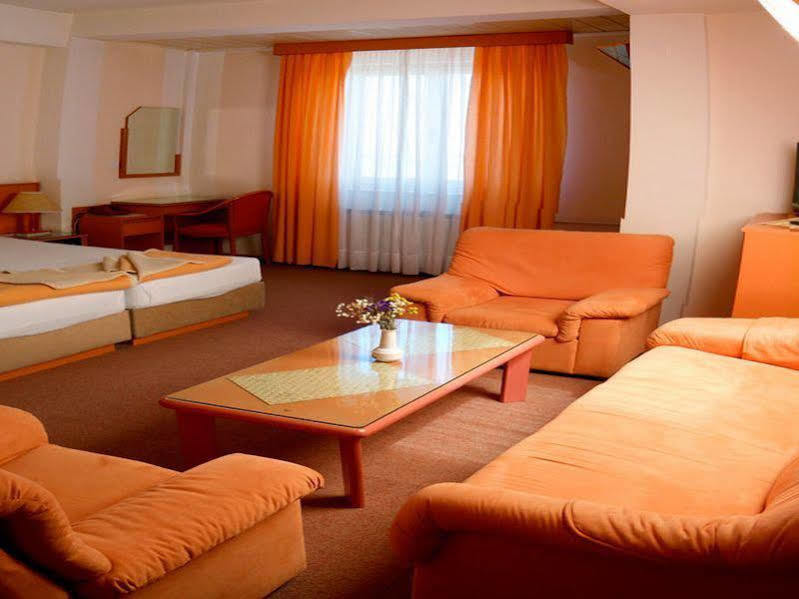 Hotel Molika Magarevo Zewnętrze zdjęcie